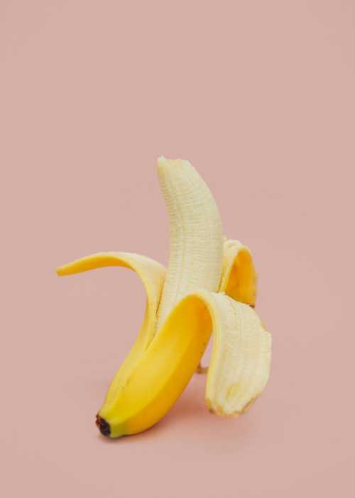 Banana Beauty Boom: Searches Surge 171% as Gourmand Trend Dominates Summer 2026