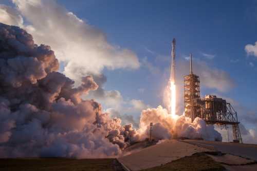 SpaceX Successfully Completes First-Ever Orbital Fuel Transfer in Historic Space Milestone