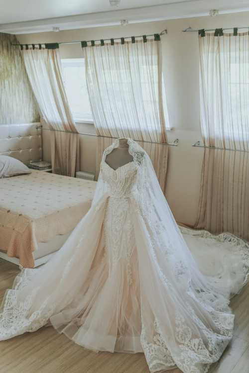 Taylor Swift’s Custom Dior Wedding Gown: Jonathan Anderson Reveals Emotional Design Process