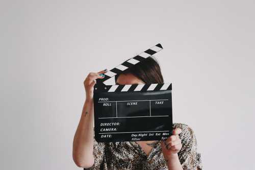 The Fragmentation of Prestige: How Paywalled Broadcasts and AI Mandates are Dismantling the Monocultural Awards Monopoly