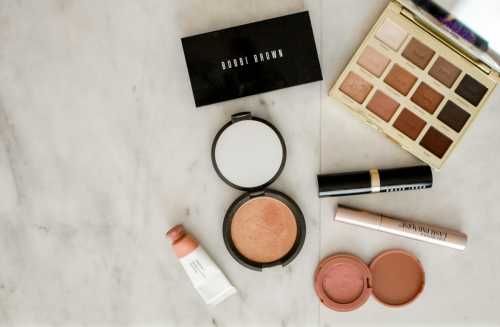 The Hardware Enclosure: How Estée Lauder’s 3D Bioprinter is Bankrupting the Prestige Retail Counter
