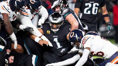 Tush Push Survives Again: NFL Owners Decide Controversial Play Returns for 2026 Season